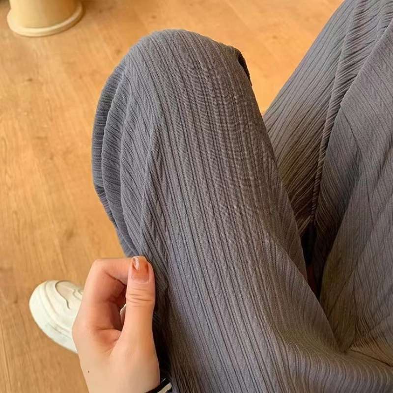 プリーツワイドタックパンツ
