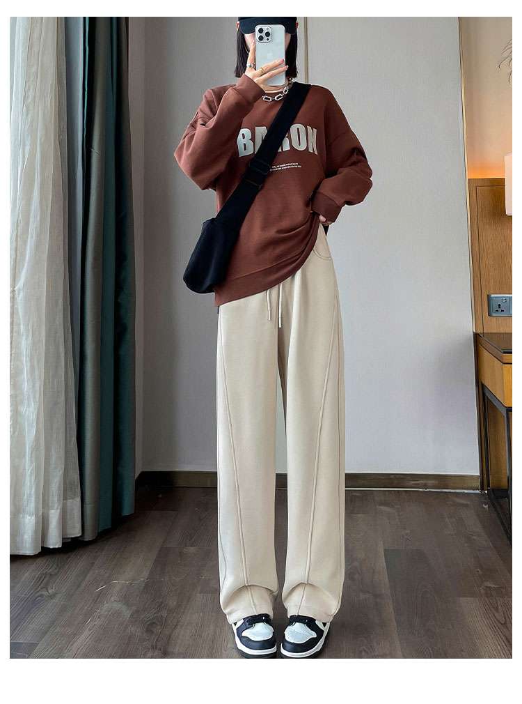リブクロップドニット×ドレープパンツセットアップ