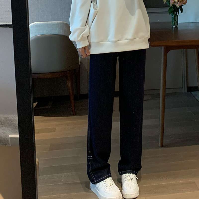 テーパードデニムパンツ