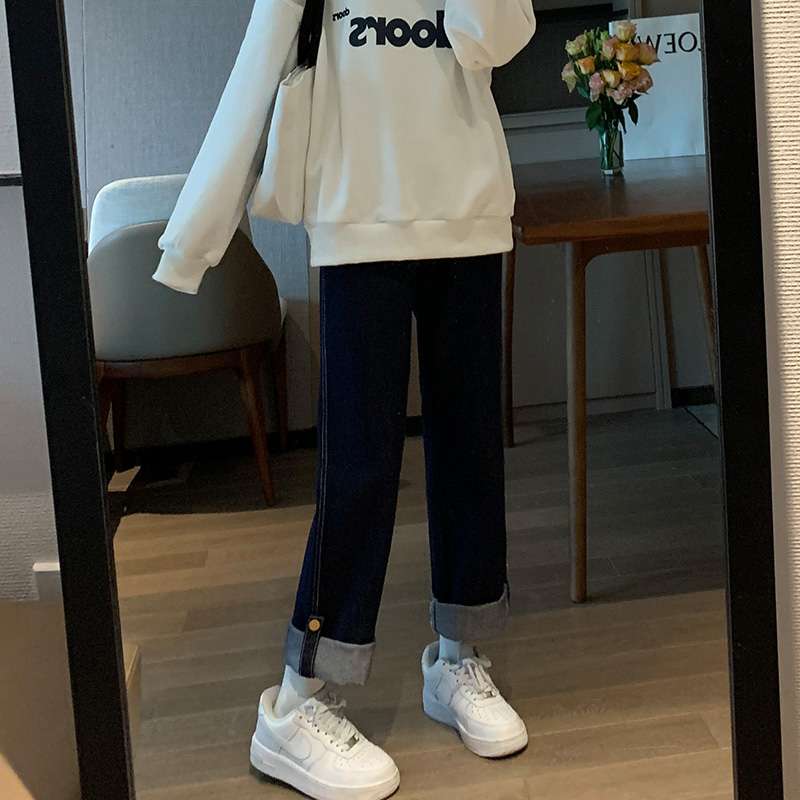 テーパードデニムパンツ