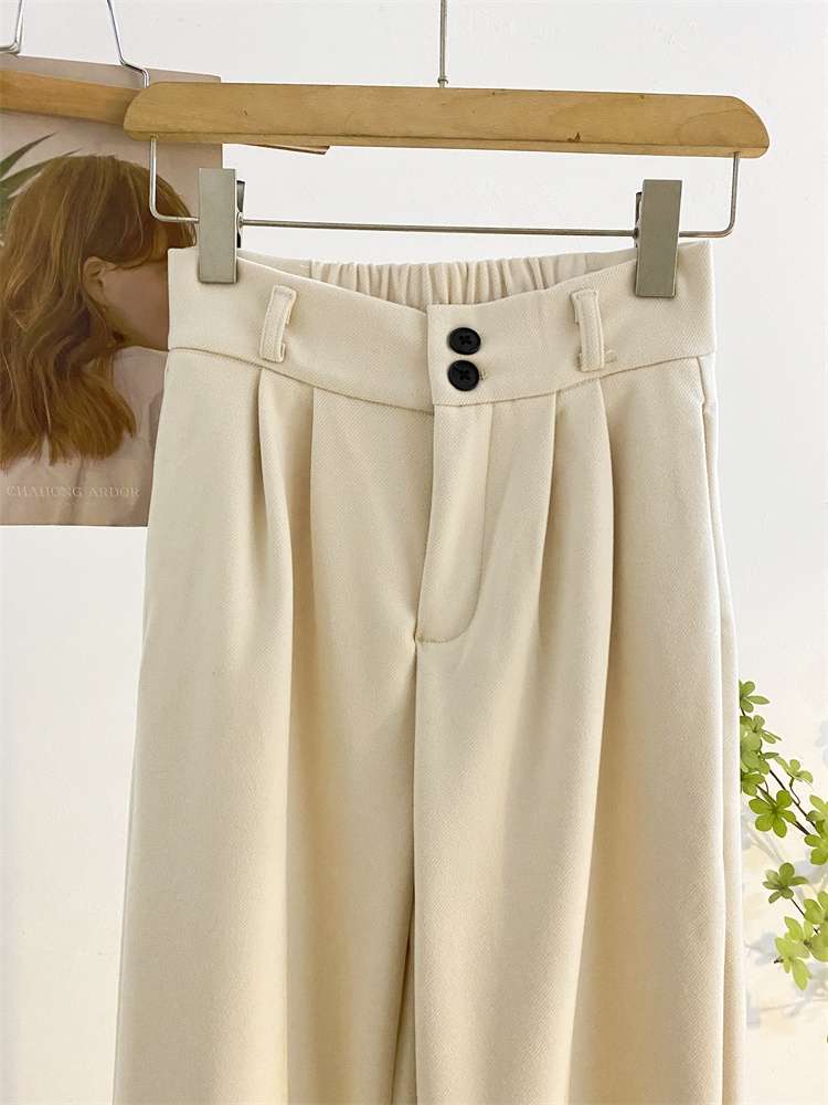ふんわりワイドタックパンツ