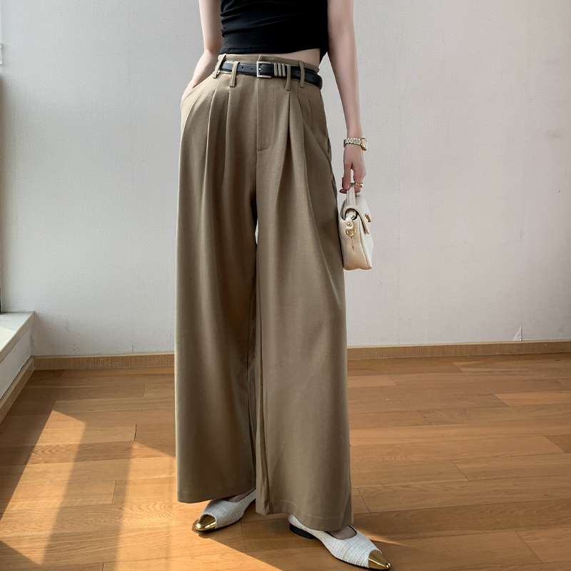 美シルエットタックパンツ